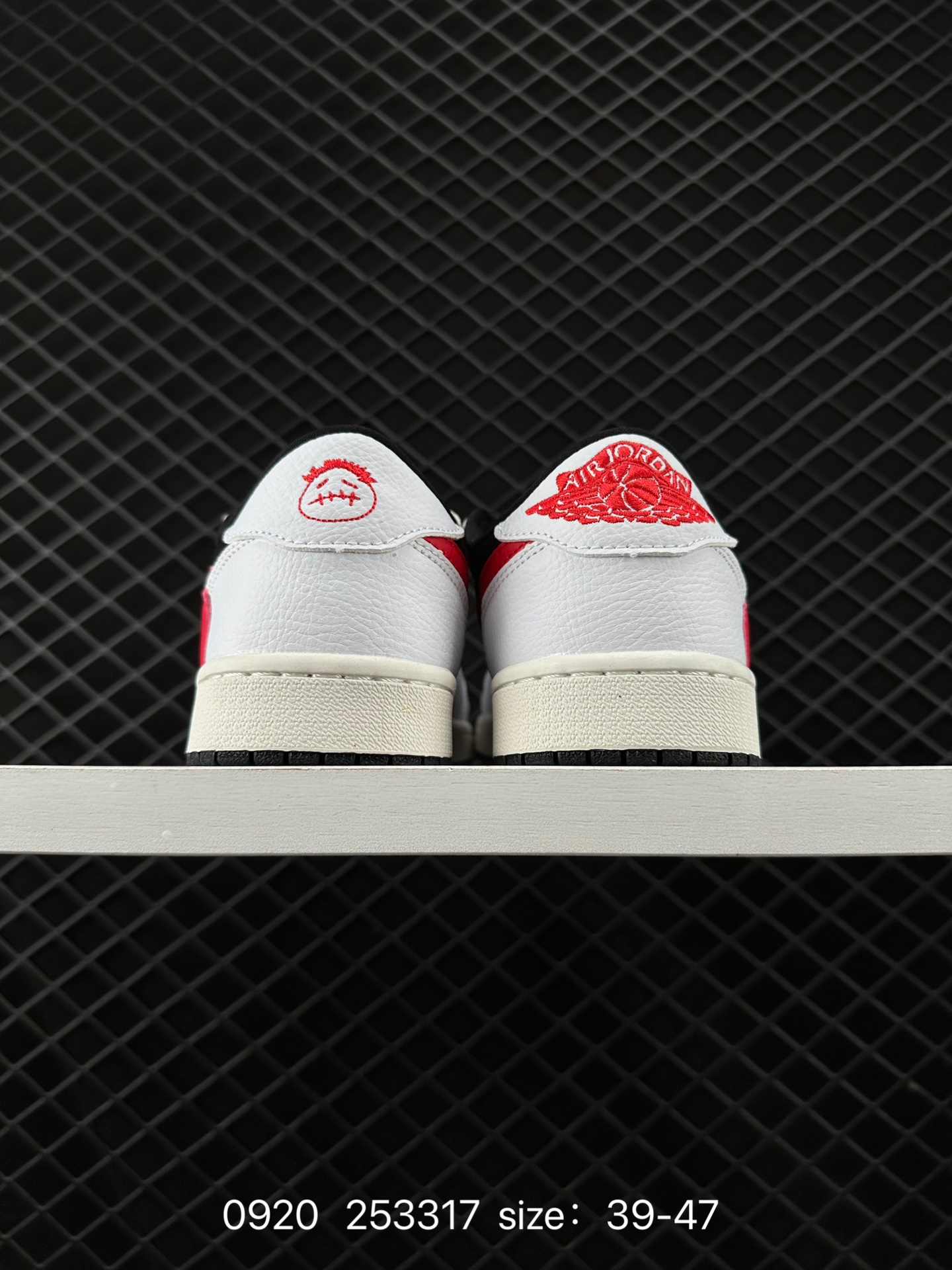 Travis Scott x Air Jordan 1 ” Reverse Mocha “